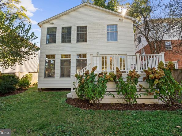 5621 Huntington Parkway, Bethesda MD 20814