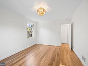 5621 Huntington Parkway, Bethesda MD 20814