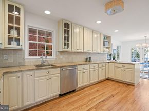 5621 Huntington Parkway, Bethesda MD 20814