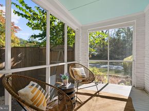 5621 Huntington Parkway, Bethesda MD 20814