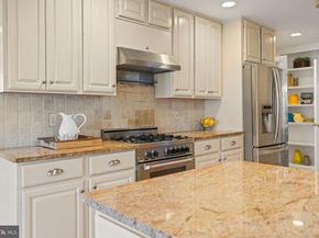 5621 Huntington Parkway, Bethesda MD 20814