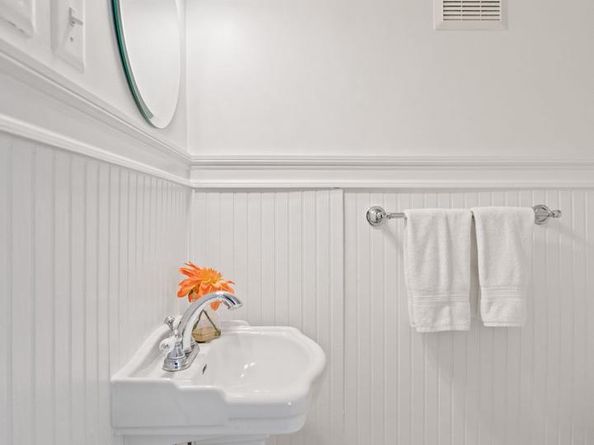 5621 Huntington Parkway, Bethesda MD 20814