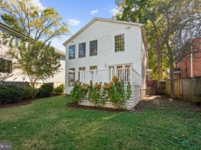 5621 Huntington Parkway, Bethesda MD 20814