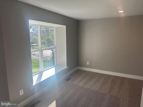 125 Fox Hollow Drive, Feasterville Trevose PA 19053