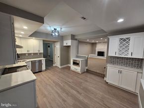125 Fox Hollow Drive, Feasterville Trevose PA 19053