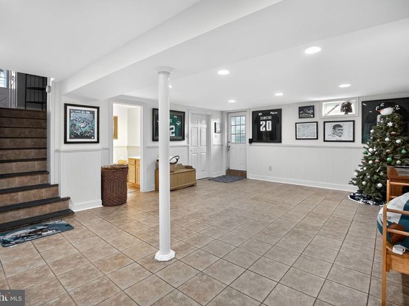 927 Sherman Avenue, Huntingdon Valley PA 19006