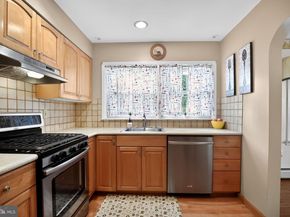 927 Sherman Avenue, Huntingdon Valley PA 19006