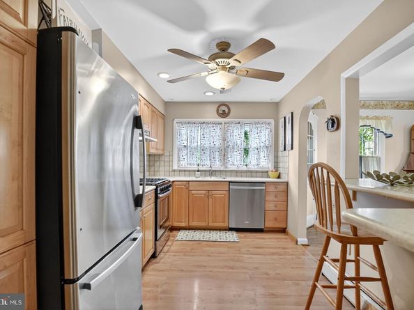 927 Sherman Avenue, Huntingdon Valley PA 19006