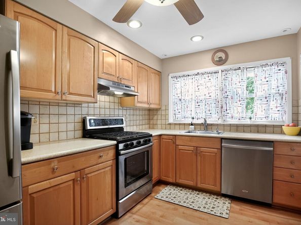 927 Sherman Avenue, Huntingdon Valley PA 19006