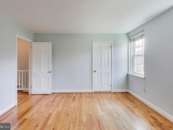 2879 S Abingdon Street, Arlington VA 22206