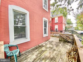 23 N Wycombe Avenue, Lansdowne PA 19050