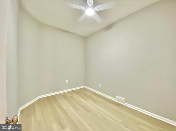 23 N Wycombe Avenue, Lansdowne PA 19050