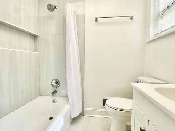 23 N Wycombe Avenue, Lansdowne PA 19050