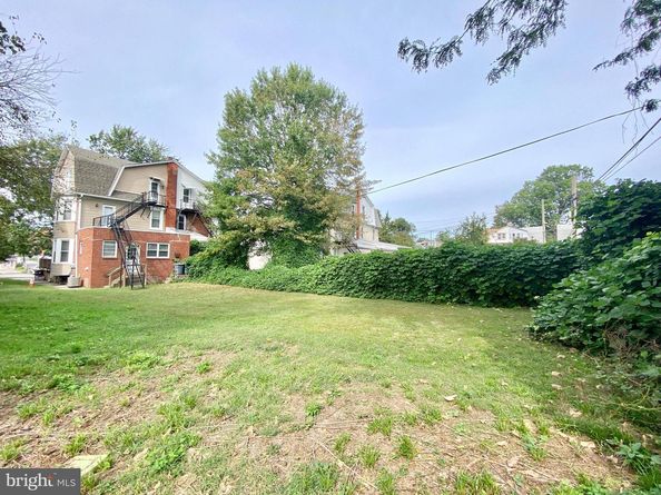 23 N Wycombe Avenue, Lansdowne PA 19050