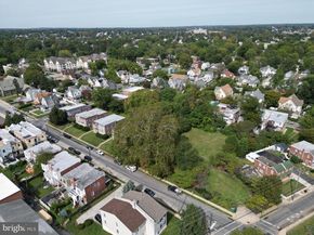 23 N Wycombe Avenue, Lansdowne PA 19050