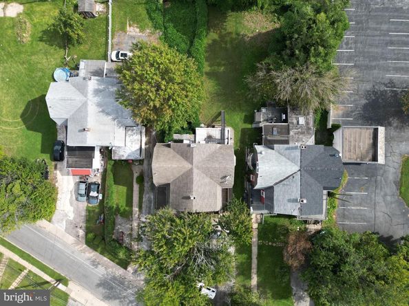23 N Wycombe Avenue, Lansdowne PA 19050
