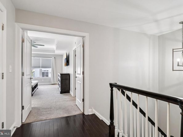 8 Lacey Lane, Warminster PA 18974