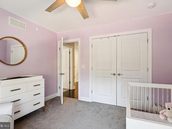 8 Lacey Lane, Warminster PA 18974