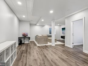 8 Lacey Lane, Warminster PA 18974