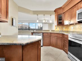 3709 S George Mason Drive 1203E, Falls Church VA 22041