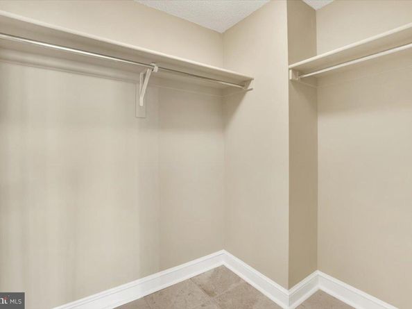 3709 S George Mason Drive 1203E, Falls Church VA 22041