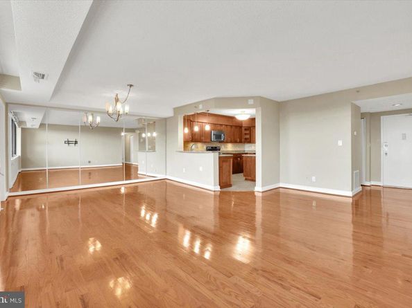 3709 S George Mason Drive 1203E, Falls Church VA 22041