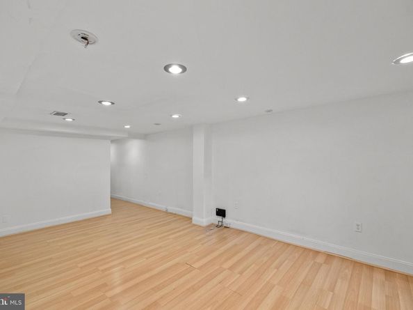 43 T Street NW, Washington DC 20001