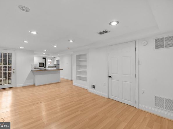 43 T Street NW, Washington DC 20001