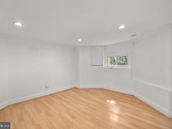 43 T Street NW, Washington DC 20001