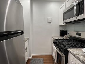210 Locust Street 15EW, Philadelphia PA 19106