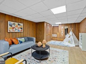 870 N 30TH Street, Philadelphia PA 19130