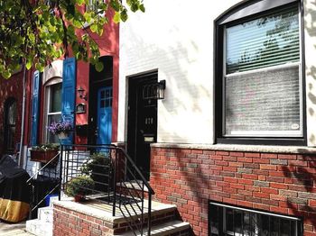 870 N 30TH Street