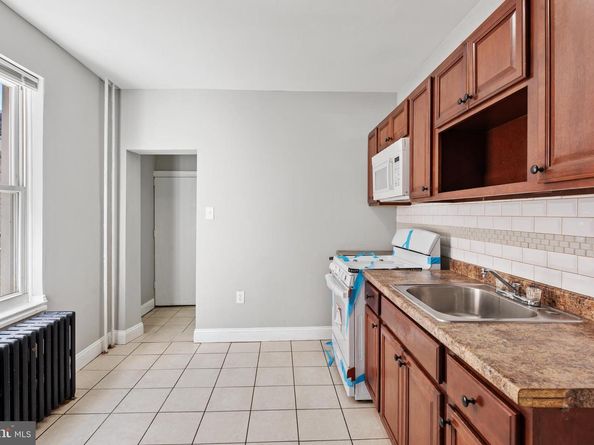 832 E Westmoreland Street, Philadelphia PA 19134