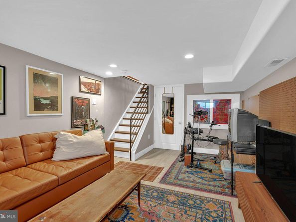 2130 Sigel Street, Philadelphia PA 19145