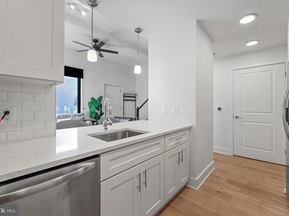 1504 N Scott Street TH2, Arlington VA 22209