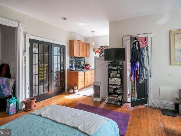 4715 Springfield Avenue, Philadelphia PA 19143
