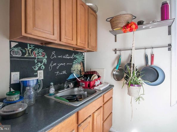 4715 Springfield Avenue, Philadelphia PA 19143