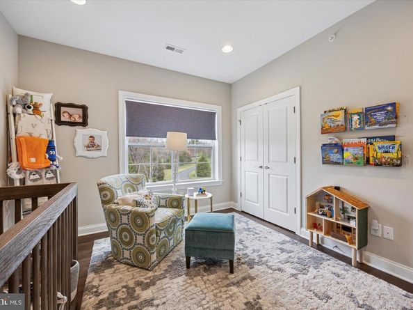 214 Grove Valley Court, Chalfont PA 18914