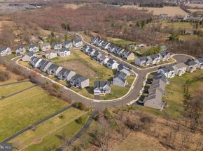 214 Grove Valley Court, Chalfont PA 18914