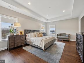 214 Grove Valley Court, Chalfont PA 18914