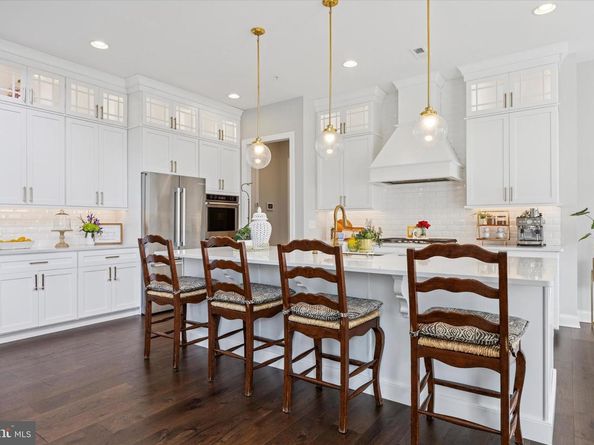 214 Grove Valley Court, Chalfont PA 18914