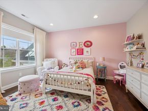 214 Grove Valley Court, Chalfont PA 18914