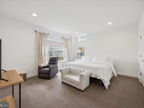 214 Grove Valley Court, Chalfont PA 18914