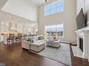 214 Grove Valley Court, Chalfont PA 18914