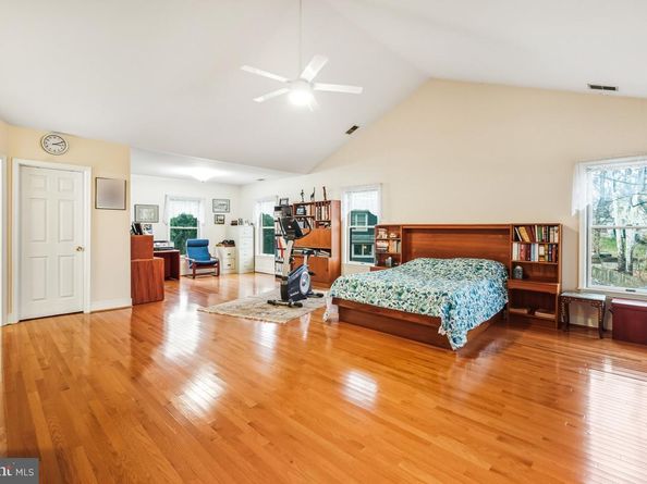 9454 Seven Locks Road, Bethesda MD 20817