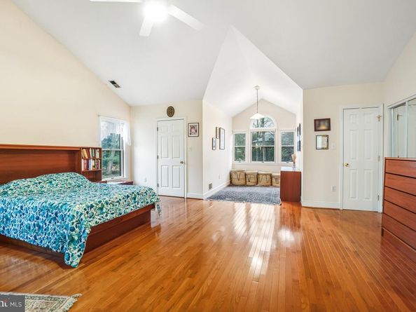 9454 Seven Locks Road, Bethesda MD 20817