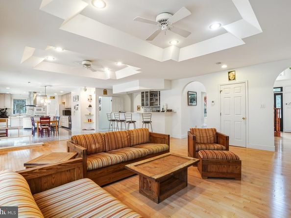 9454 Seven Locks Road, Bethesda MD 20817