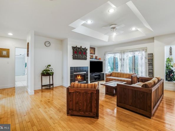 9454 Seven Locks Road, Bethesda MD 20817