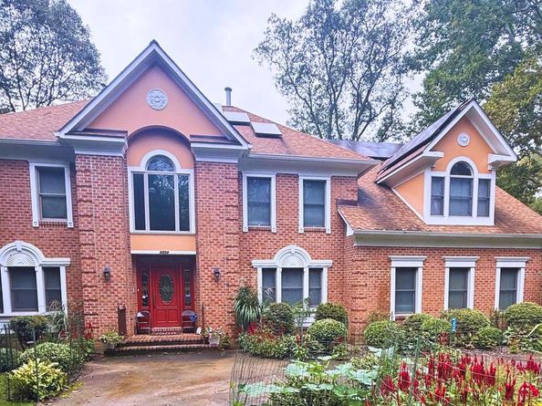 9454 Seven Locks Road, Bethesda MD 20817