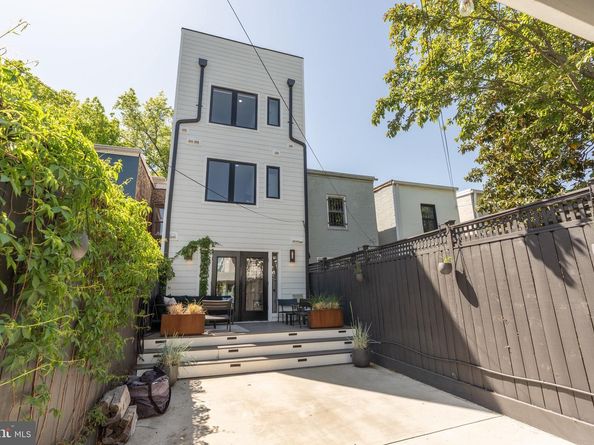 430 15TH Street SE, Washington DC 20003